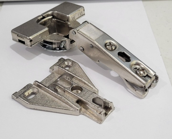 MEPLA TWIN 110-degree Full overlay hinge, 652.221.65.02, and 346.290.70.00 Plate gallery