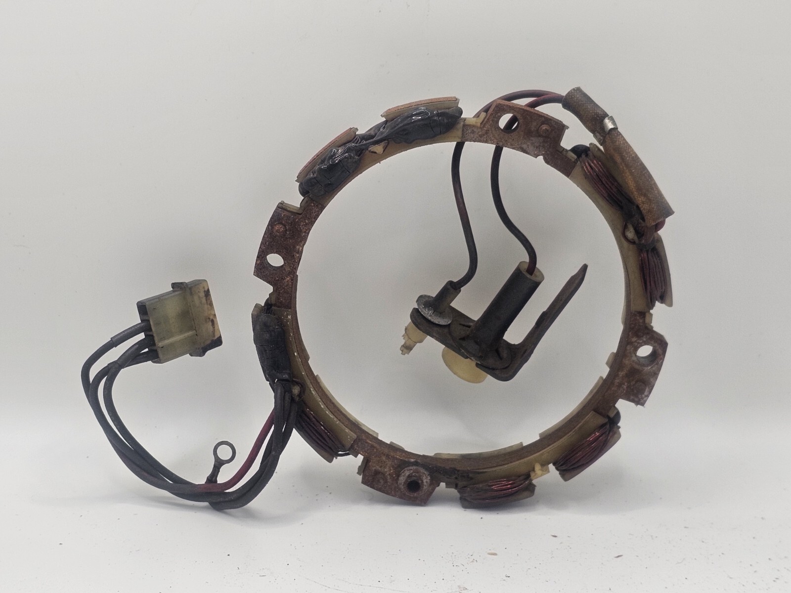 OEM Briggs & Stratton Alternator Stator Replaces 696459, 691063, 393474, 393800 gallery