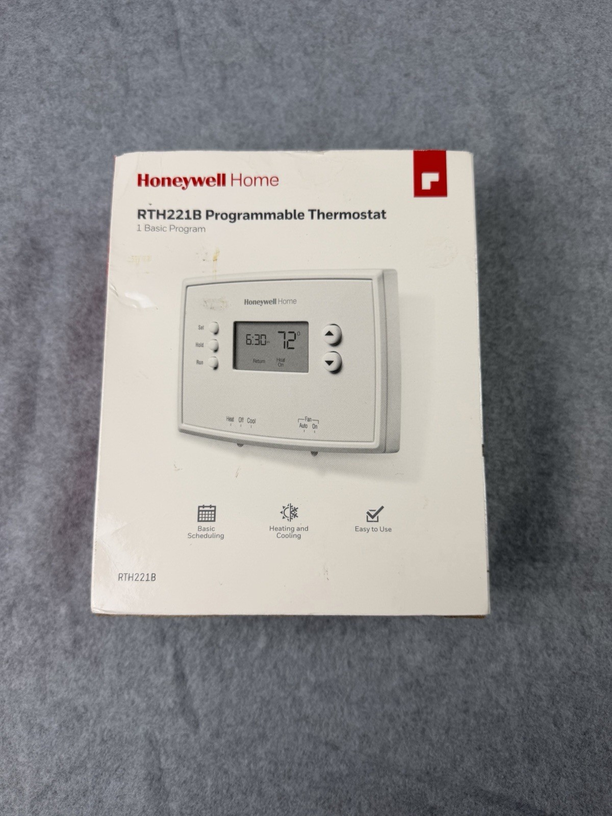 Honeywell Home RTH221B 1-Week Programmable Thermostat with Digital Display gallery