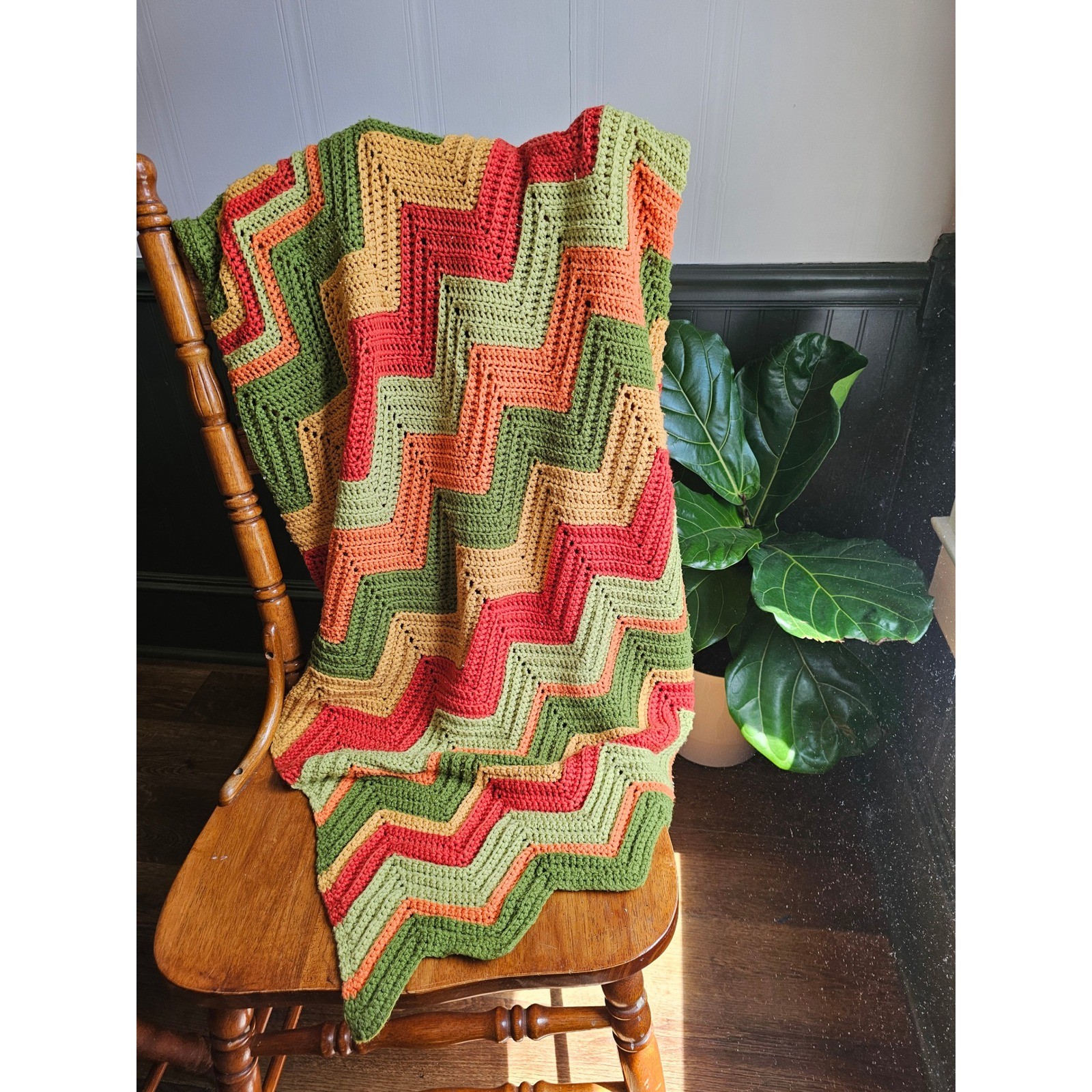 Vintage MCM 1960s 1970s Ripple ZigZag Chevron Afghan Granny Core Blanket Throw gallery