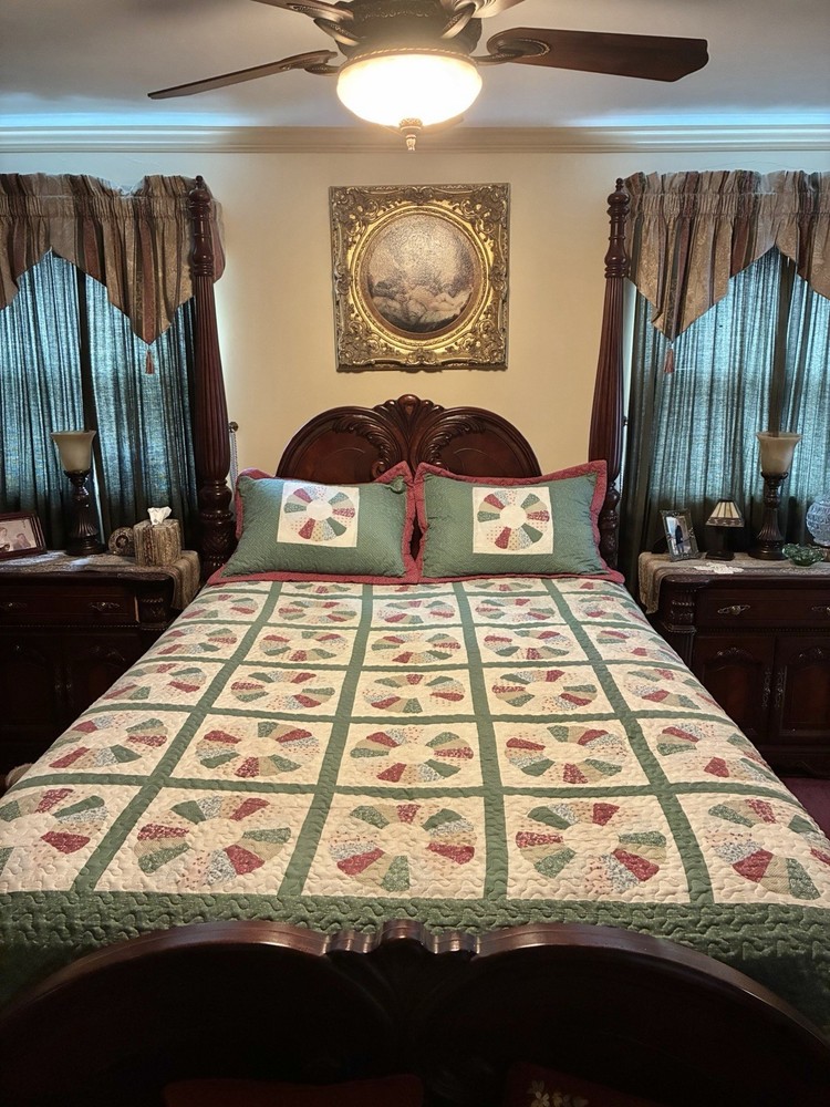 Pegasus Full Queen Patchwork Quilt 2 Matching Shams Country Cottage Floral