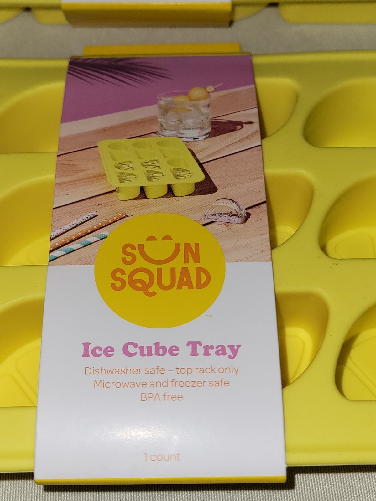 Sun Squad - 3 Yellow Packs Lemon Ice Cube Tray. New gallery
