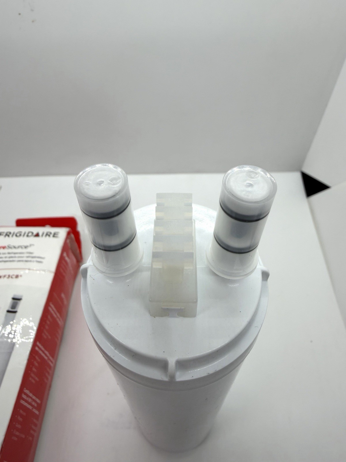 1 PACK Frigdaire WF3CB PureSource 3 Refrigerator Water Filter gallery