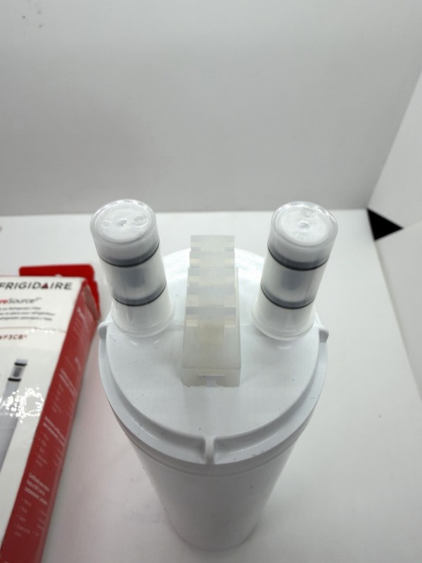 1 PACK Frigdaire WF3CB PureSource 3 Refrigerator Water Filter gallery