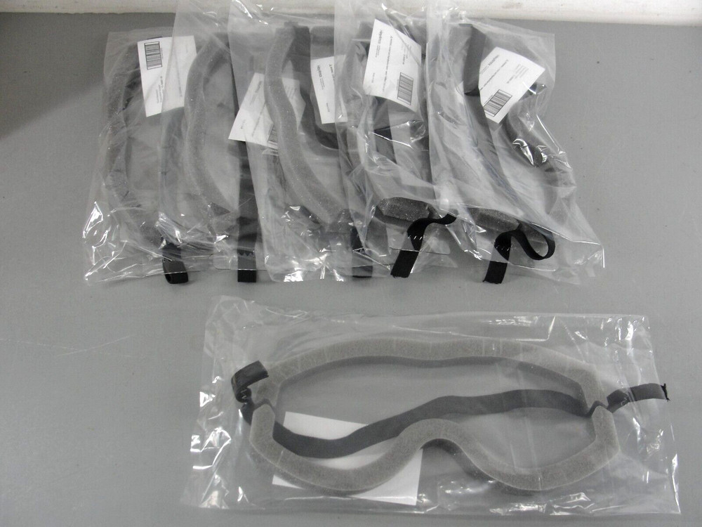 DISPOSABLE FLUID FOG DUST RESISTANT PROTECTIVE EYEWEAR SAFETY GOGGLES CASE 84