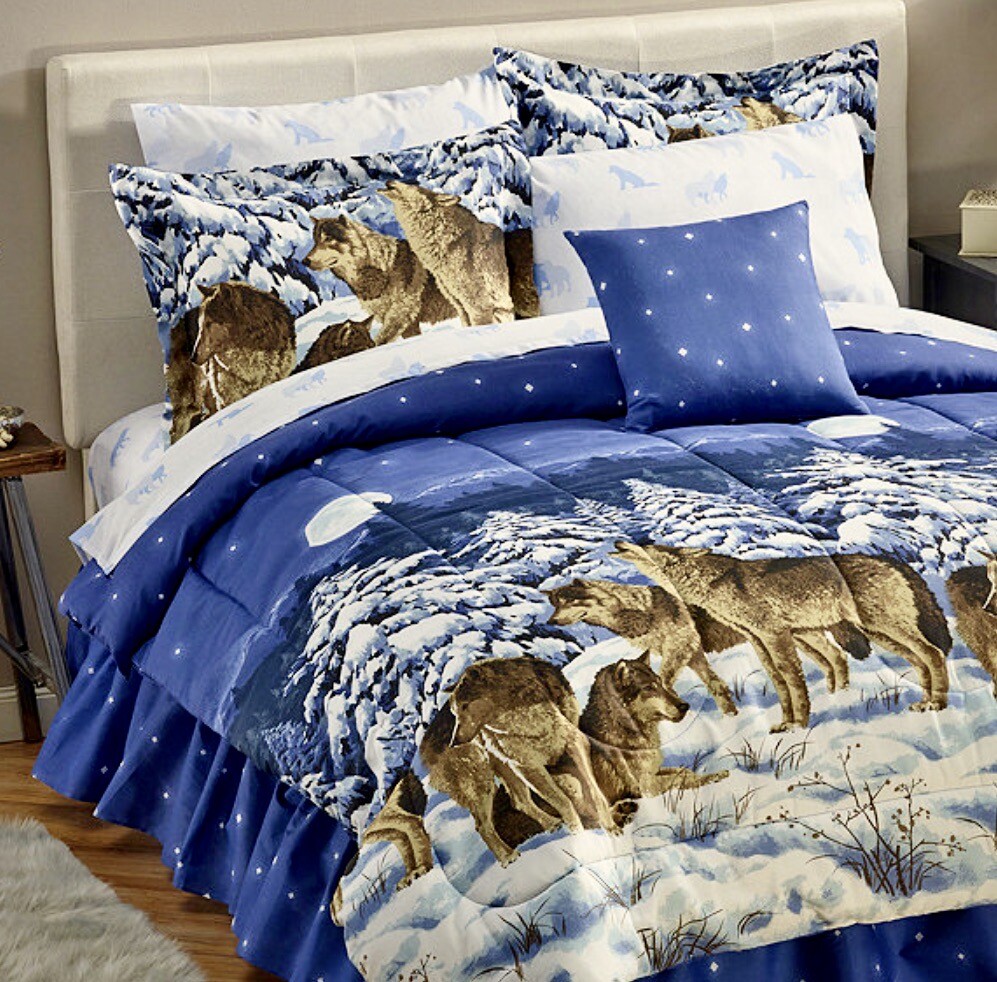 MIDNIGHT WOLVES Bed In Bag Howling Pack Wolf Bedding Blue Comforter & Sheet Set gallery