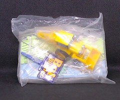 2005 Bob the Builder Wind-up Track Cake Decor Set
