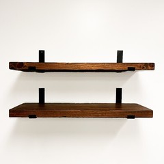 Custom Finish Rustic Style Solid Wood Shelf with Iron Brackets