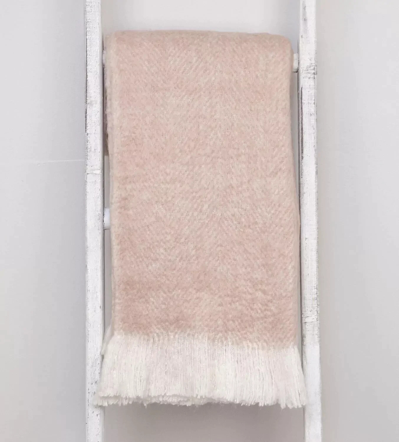 SUPREME SOFT PINK AND WHITE HERRINGBONE HANDLOOMED THROW BLANKET gallery