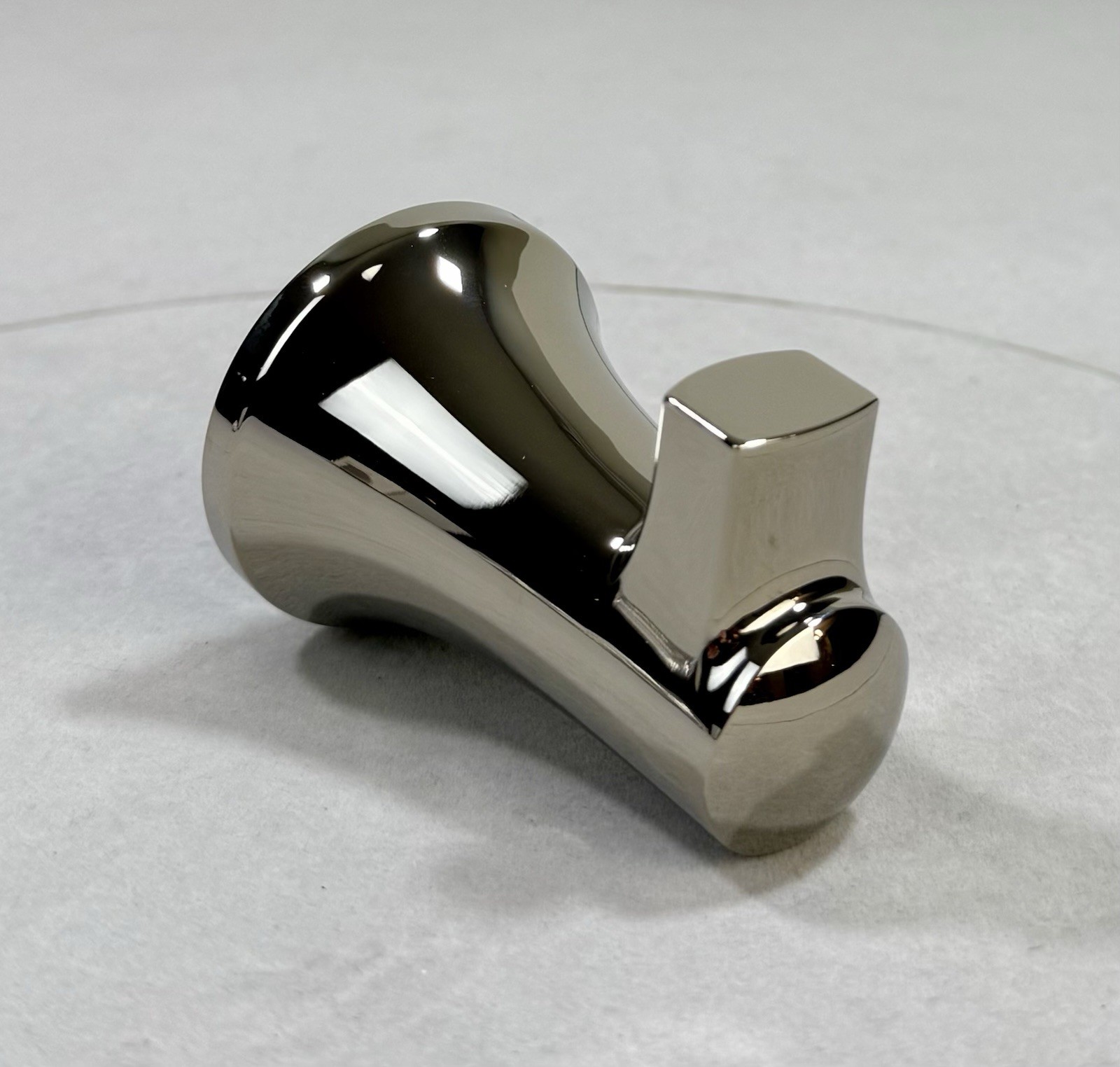 Kohler K-21956-SN Tempered Single Robe Hook in Vibrant Polished Nickel gallery