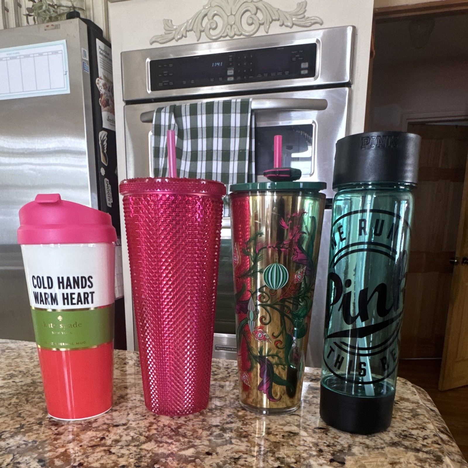 4pc Plastic 16 / 24 oz Tumblers w/ Lids & Straws Pink/Green gallery