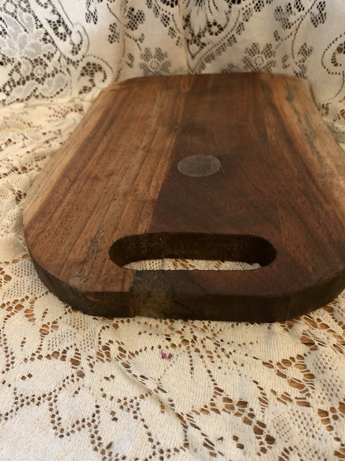 Beautiful Grained Heavy Wood Oval Cutting Board Cut Out Handle 1 Thick 11" x 16" gallery