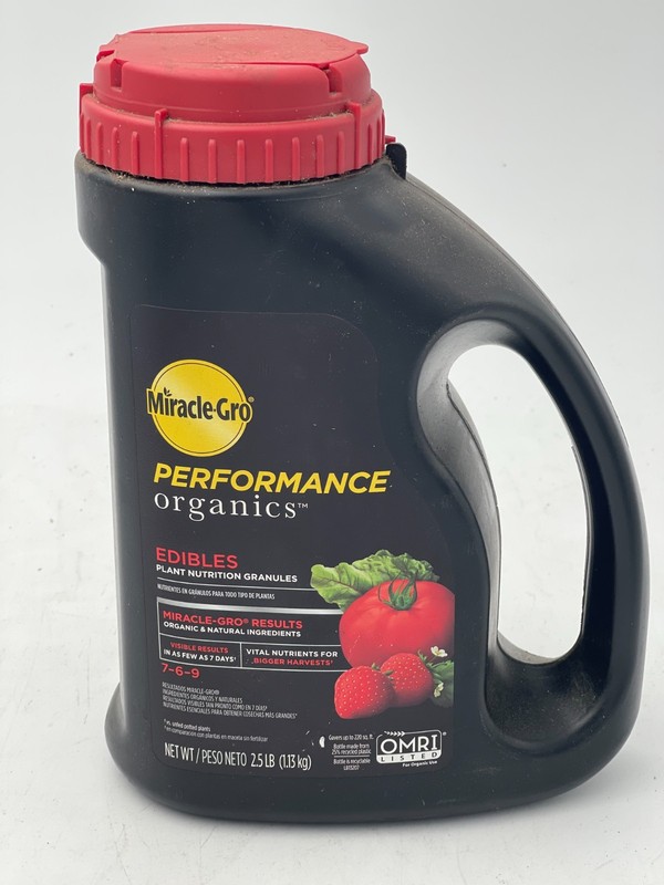 Miracle-Gro 3-Pack Performance Organics Edibles 2.5-lb 7-6-9 Vegetable Food gallery