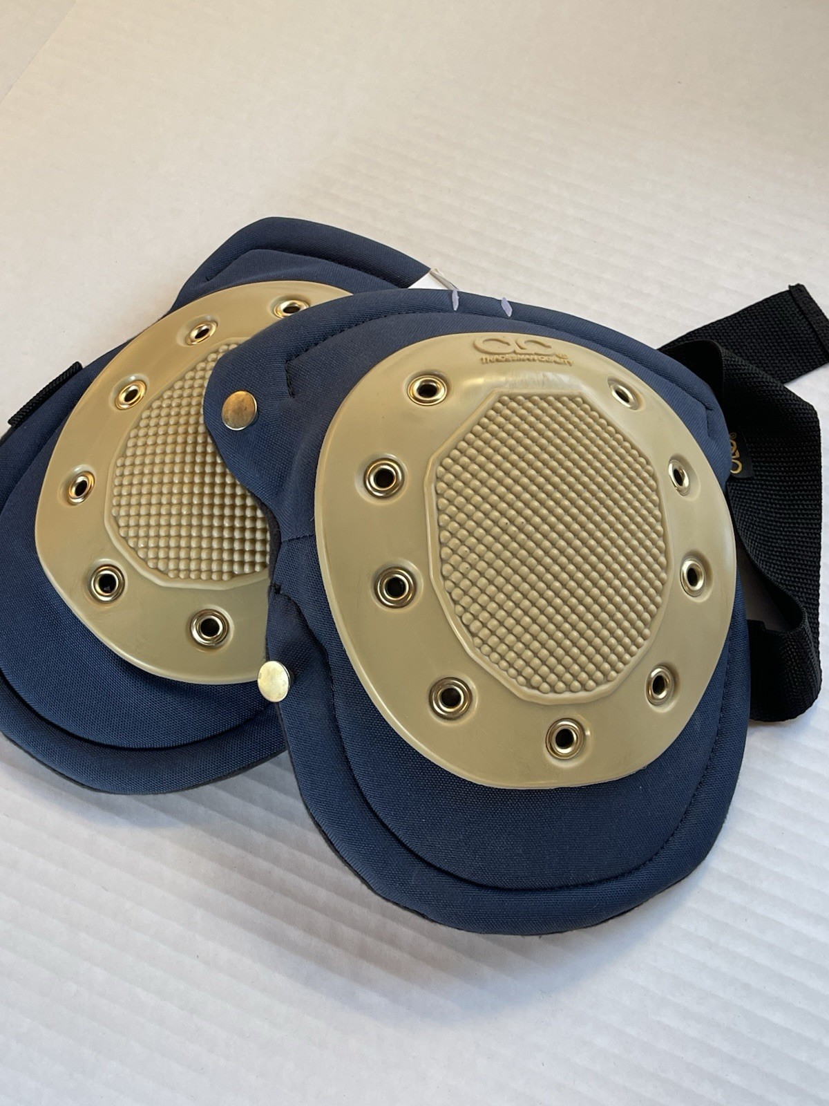 CLC Tradesman Quality Hardshell Knee Pads Blue/Beige/Black Pair (2) gallery