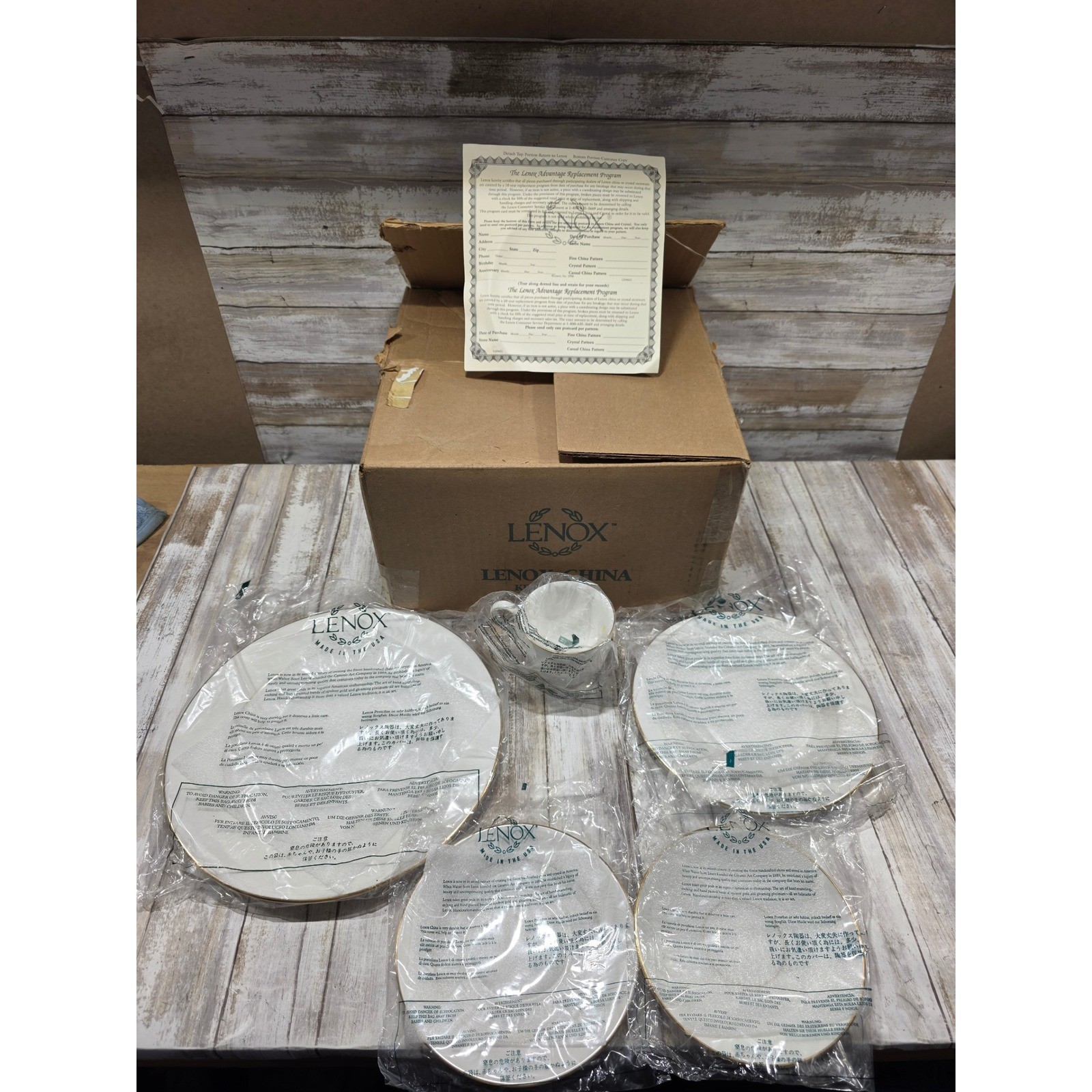 Lenox Fine China 5 pc. Place Setting Ivory Gold Trim Embossed Made in USA Hannah gallery