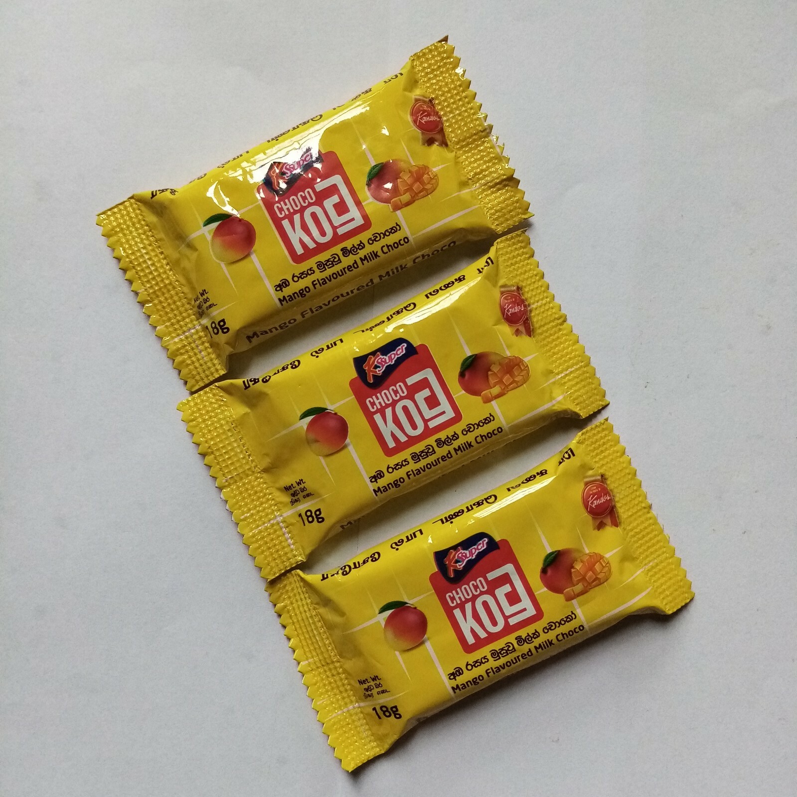 Mango Flavoured Milk Chocolate Bar Candy Christmas Deco Gift Party 3 Packet 18 g gallery