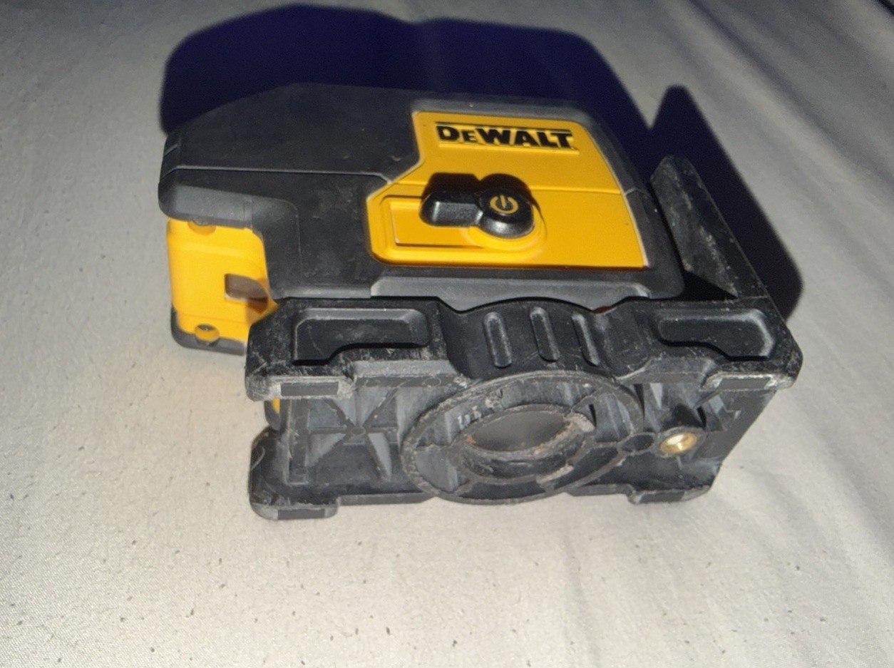 DEWALT DW083CG 3 Beam Laser Pointer Yellow/Black gallery