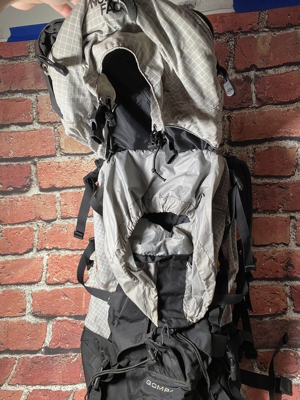 THE NORTH FACE MSA2 Hiking Gompa Medium Backpack Grey Black 3