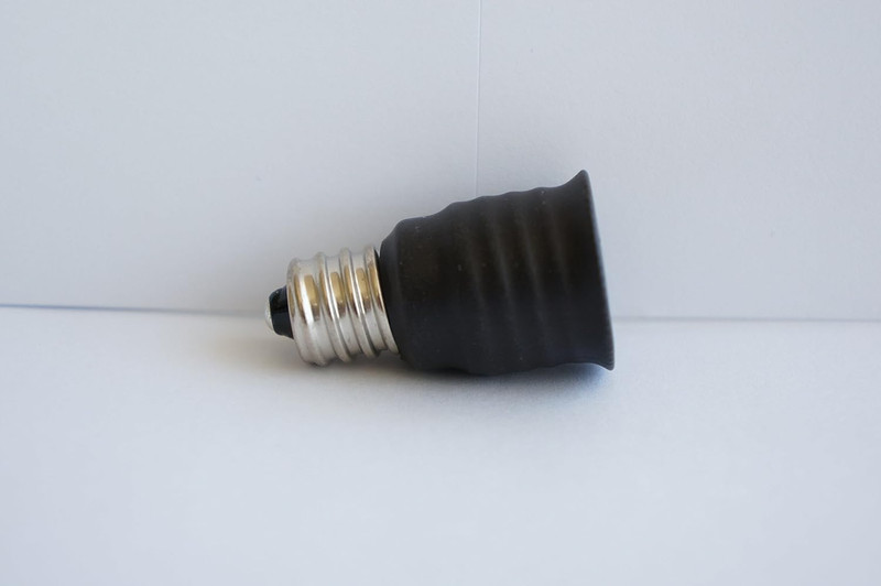 YI Lighting Supplier E12 Candle Candelabra Base Screw Socket to Intermediate E17 gallery