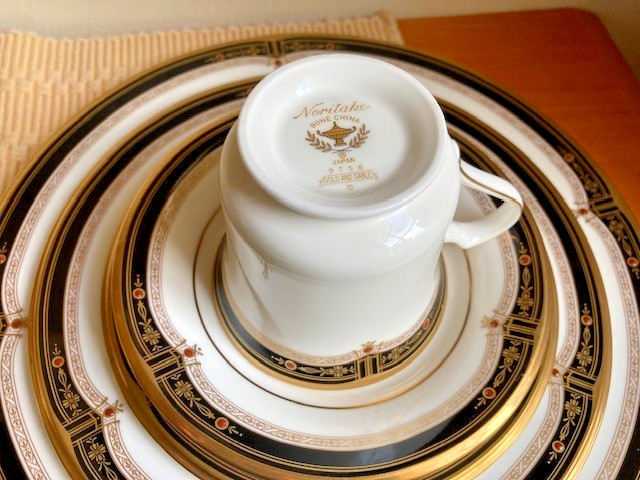 Noritake Japan GOLD AND SABLE Bone China Two 5-Piece Place Settings Exc. Cond. gallery