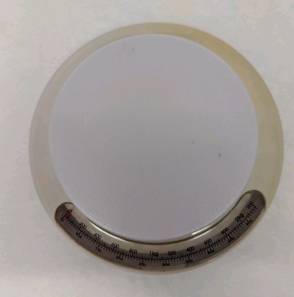 Vintage 2kg / 4lb Analog Kitchen Scale Cream White Made in China gallery
