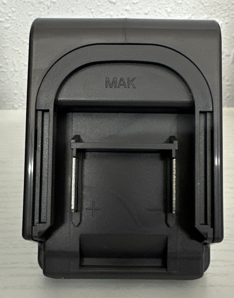 Battery Adapter for Dyson DC31 Type B – Multi-Brand Compatibility | Open Box gallery