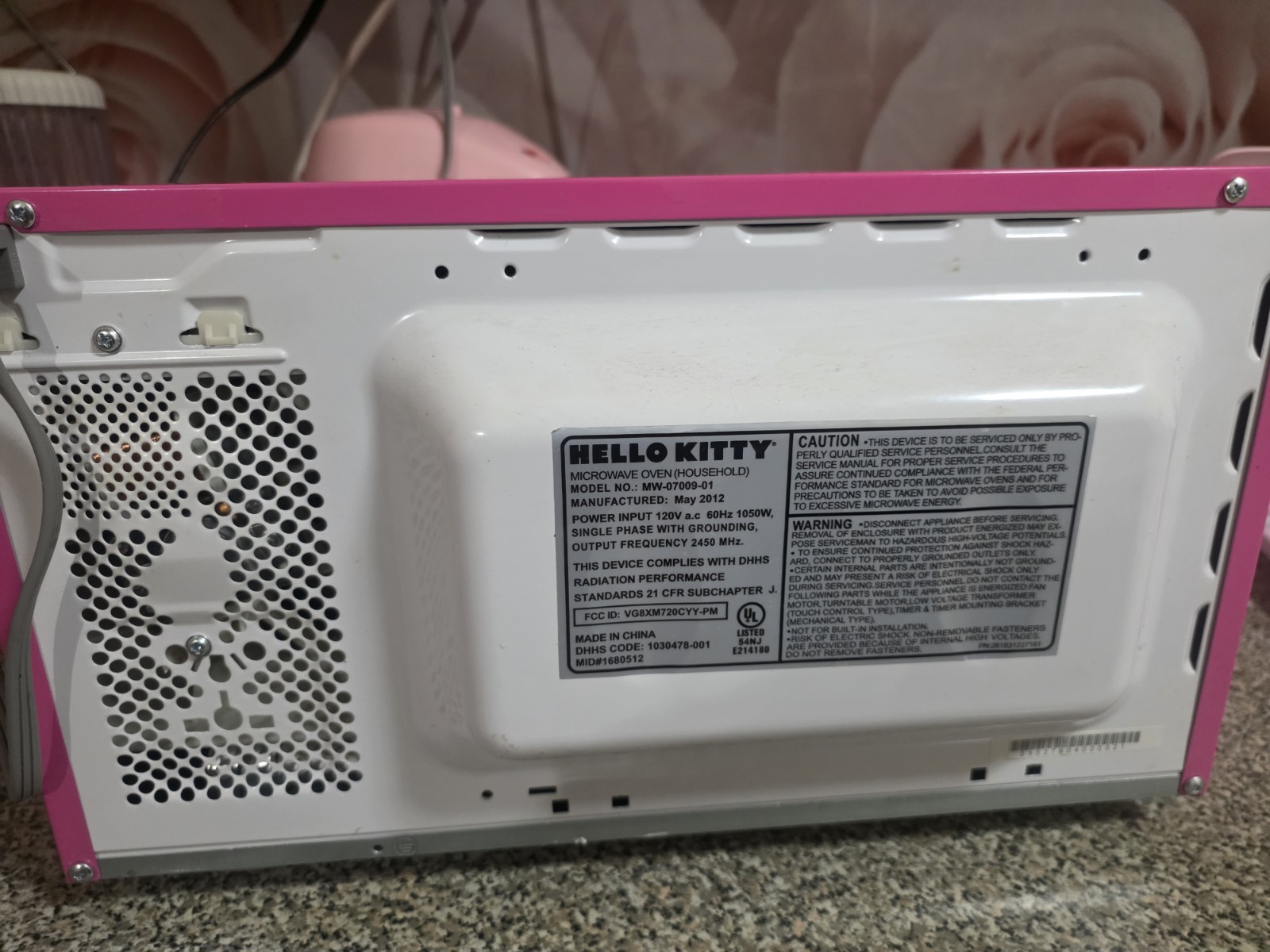 RARE Hello Kitty Hot Pink Microwave Collectable 2011 - Good Working Condition gallery