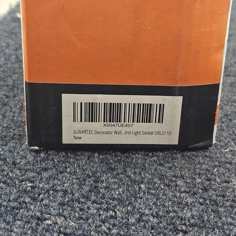 SURAIELEC UHRT06C: WIRELESS LIGHT SOCKET SWITCH 125VAC 60Hz 60W gallery