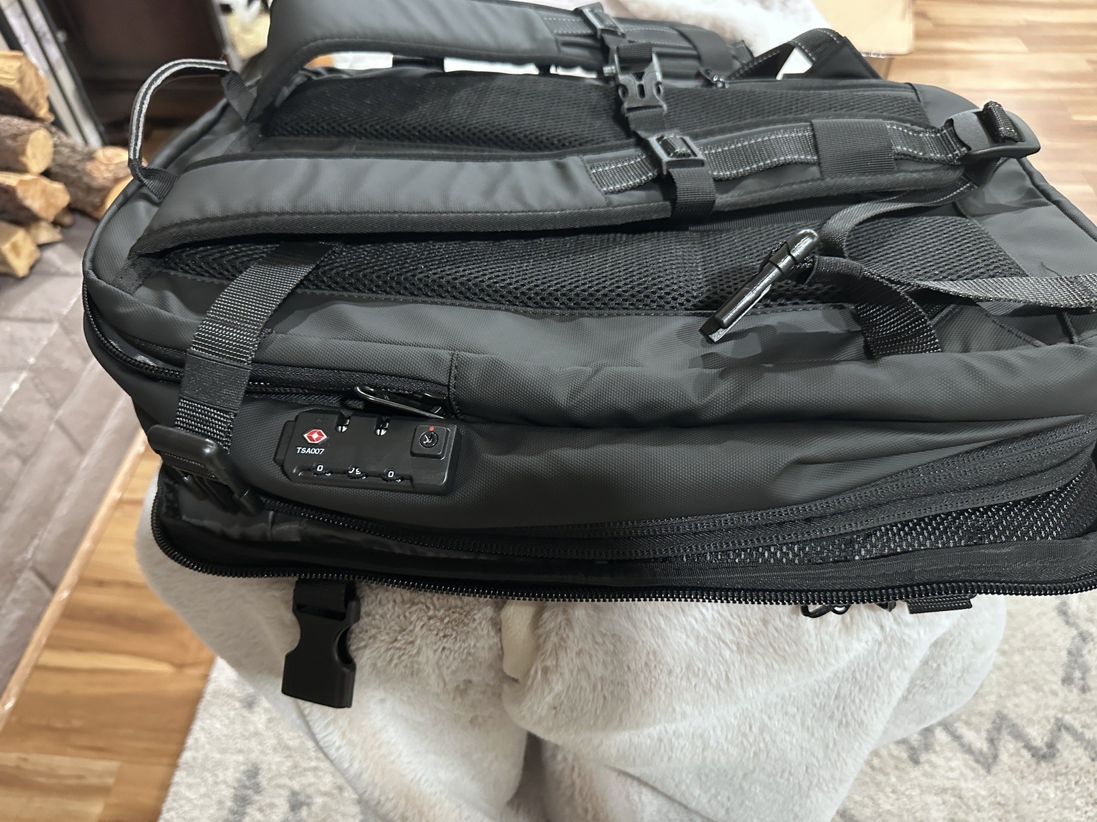 Travel Sentry Backpack  Black Vacuum Compression Air-Back Expandable Vacpack 5