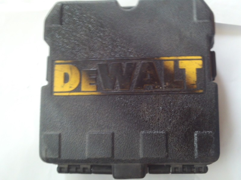 DeWalt DW083 3 Beam Laser Pointer Level, with Storage Case gallery