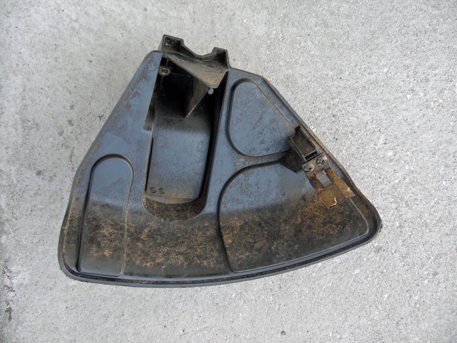Used RYOBI 313285005 String Trimmer Guard / Grass Deflector Free US Shipping gallery