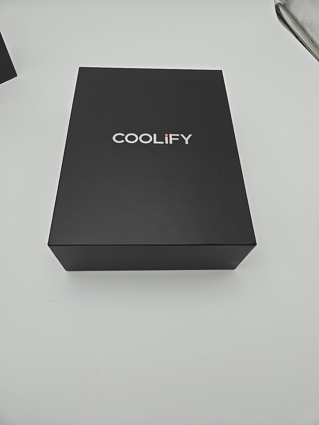 TORRAS Coolify SE Neck Air Conditioner and Heater Smart Climate Control gallery