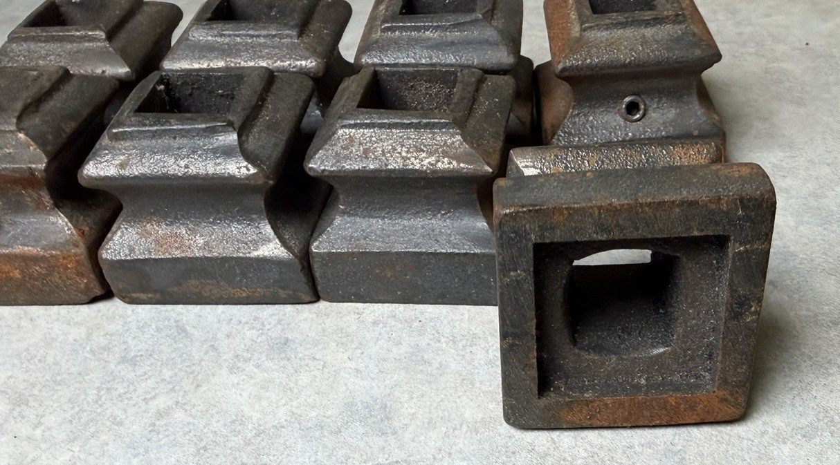 QTY:8 Cast Iron Level Base Baluster Spindle Shoes for 5/8” Square Balusters gallery