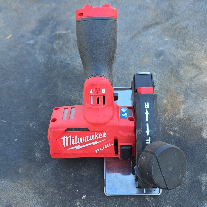 Milwaukee M12 FUEL 3" Cut Off Tool 2522-20 12V Brushless 3in Disc *1 Battery* gallery