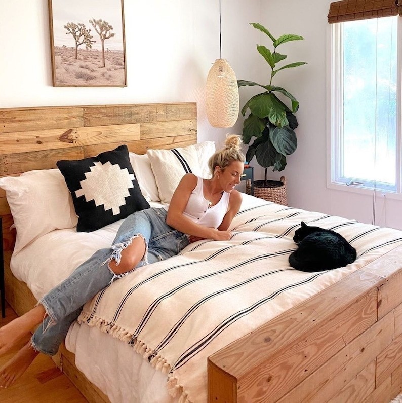 Cotton Fall Home Decor Throw & Bed Blanket | Queen King Size Bed Throw Black gallery