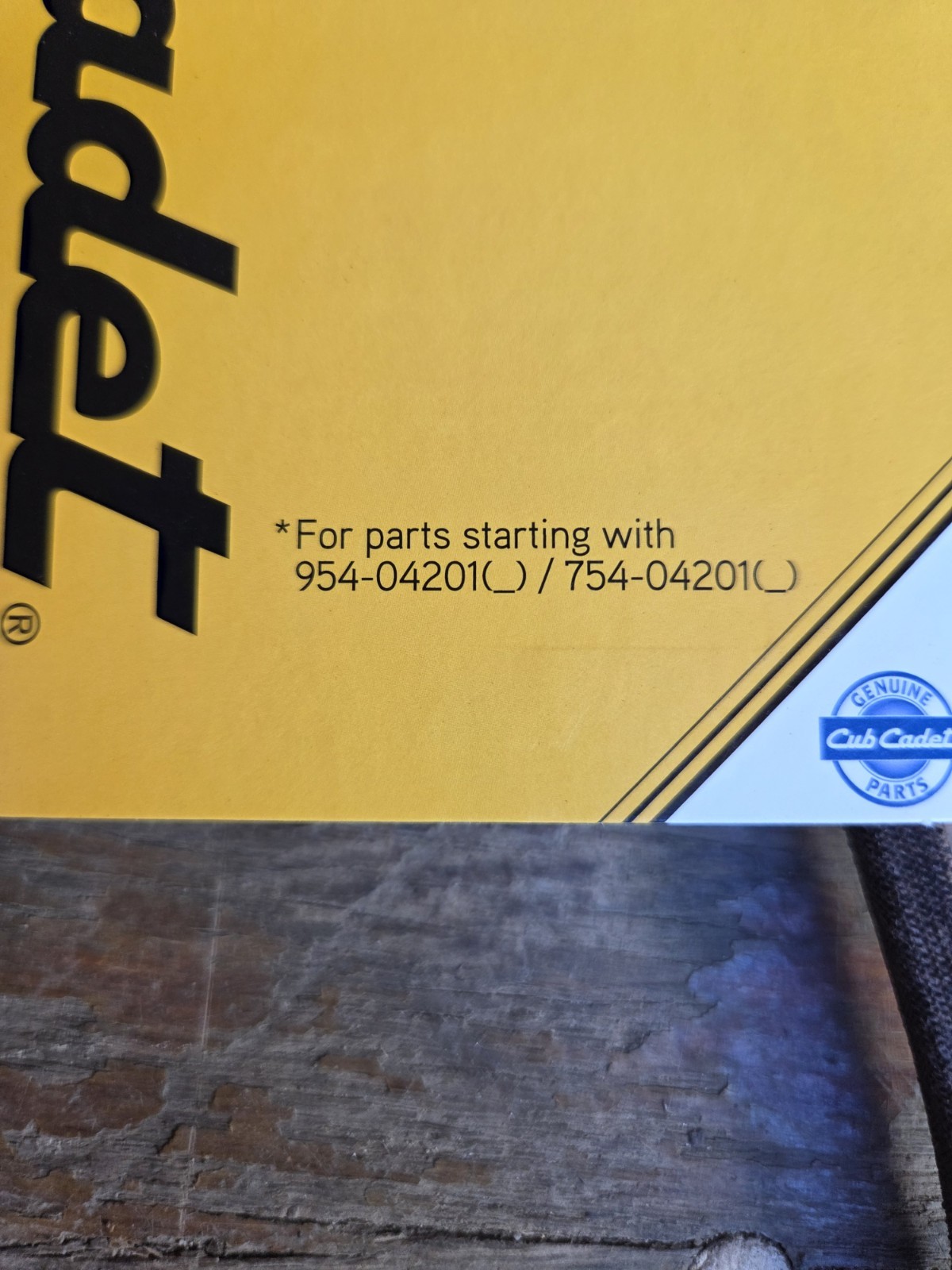Cub Cadet OEM TWO-STAGE SNOW BLOWER Drive Belt, 754-04201, 954-04201 gallery