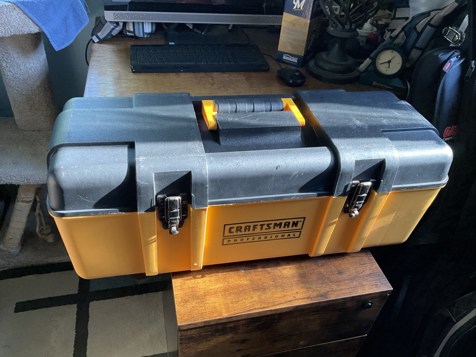 Vtg Craftsman Professional 26” Large Carry Toolbox and Tray Yellow/Black *Nice* gallery