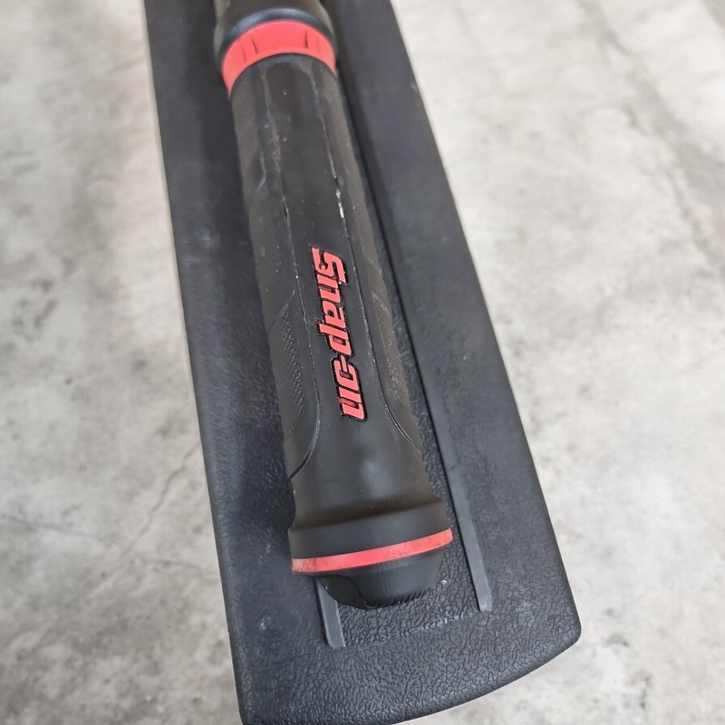 SNAP-ON ATECH2FR100B 5-100 ft-lb 3/8" TechAngle Flex-Head Torque Wrench gallery