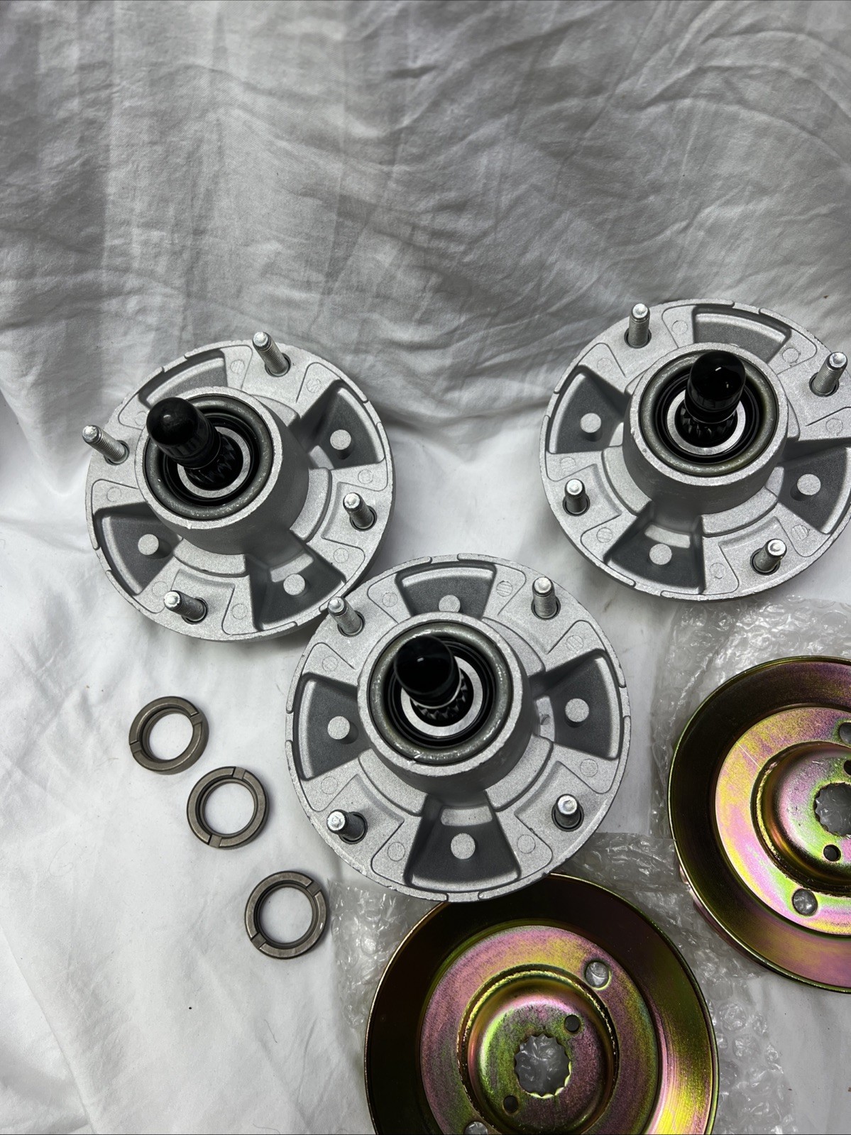 3 Spindle Assembly W/Pulley Set 48" Deck For John Deere X360 X500 X520 X530 gallery