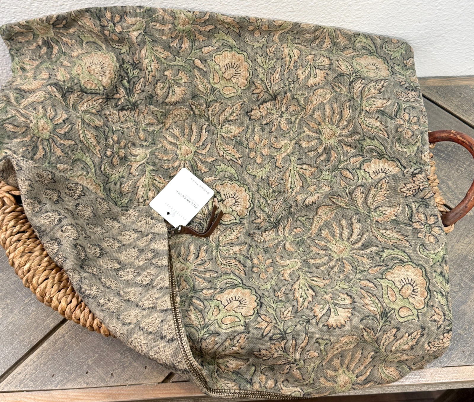 POTTERY BARN NORVELLE REVERSIBLE PILLOW COVER, 20" SQ ~ MOSS GREEN FLORAL LINEN gallery