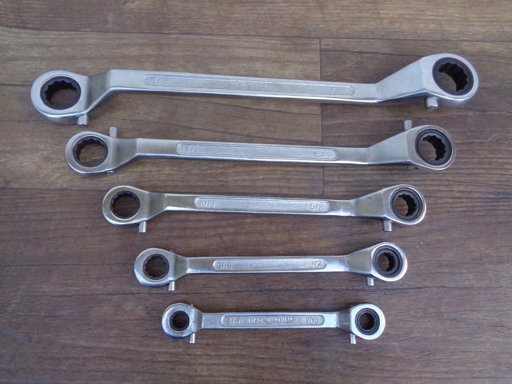 Offset Double Box End Reversible Ratcheting Wrench Set - 5 Wrenches 3/8 - 15/16