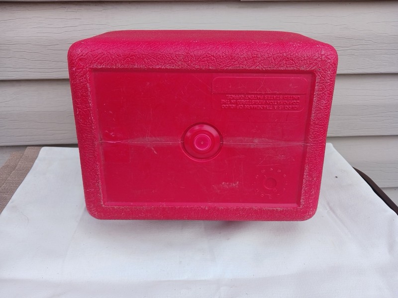 Igloo Personal 6 Cooler gallery
