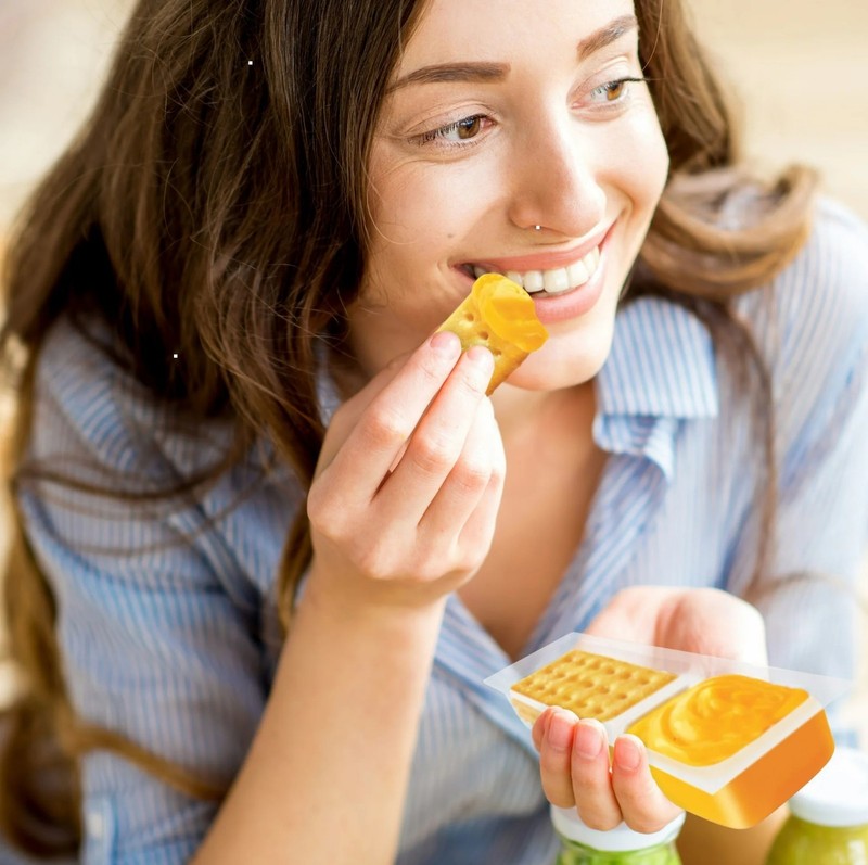 Handi-Snacks RITZ Crackers with Cheese Dip, 10 Individual Snack Packs gallery