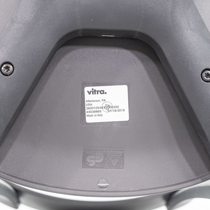 2019 Vitra All Plastic Dining Chairs by Jasper Morrison Graphite Grey 16x Avail gallery
