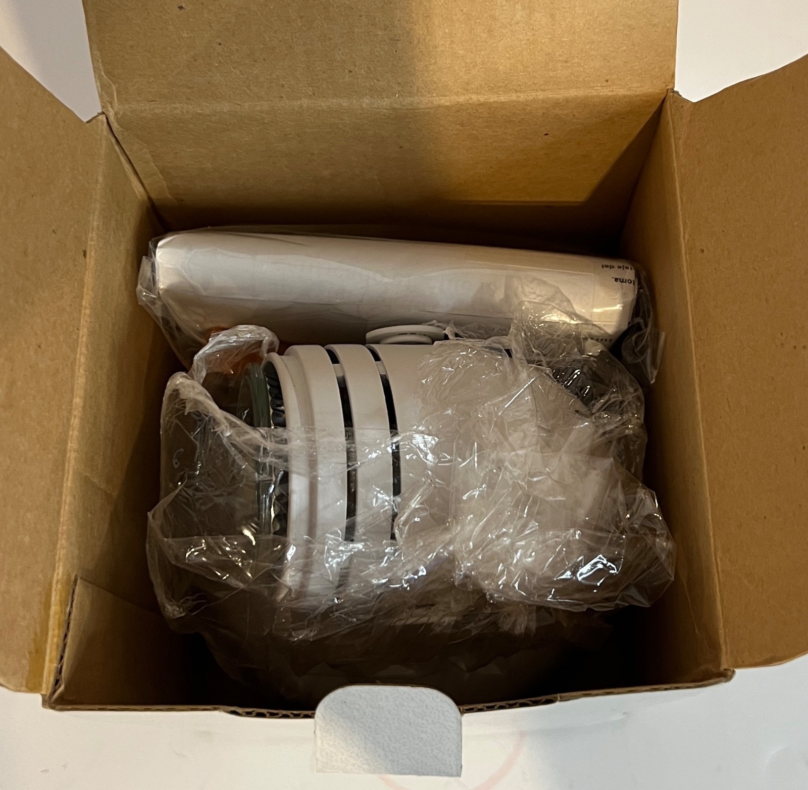 The Hampton Bay Halogen Ceiling Fixture C9 50 Watt Max | 583-670 NEW IN BOX! gallery