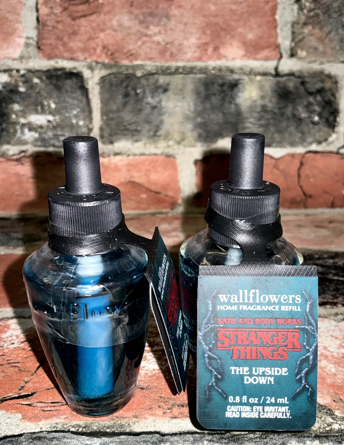 2 Bath & Body Works Stranger Things The Upside Down Fragrance Refill Bulbs 24 ml gallery