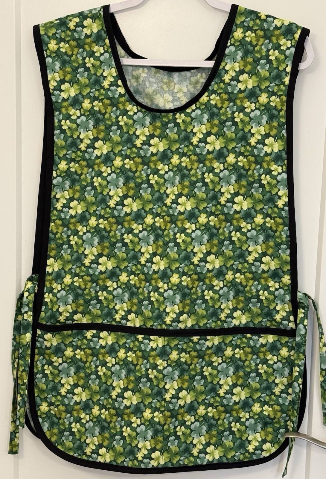 Shamrock Cobbler Apron, St. Patrick's Day Shamrock Green Yellow Black Pockets gallery