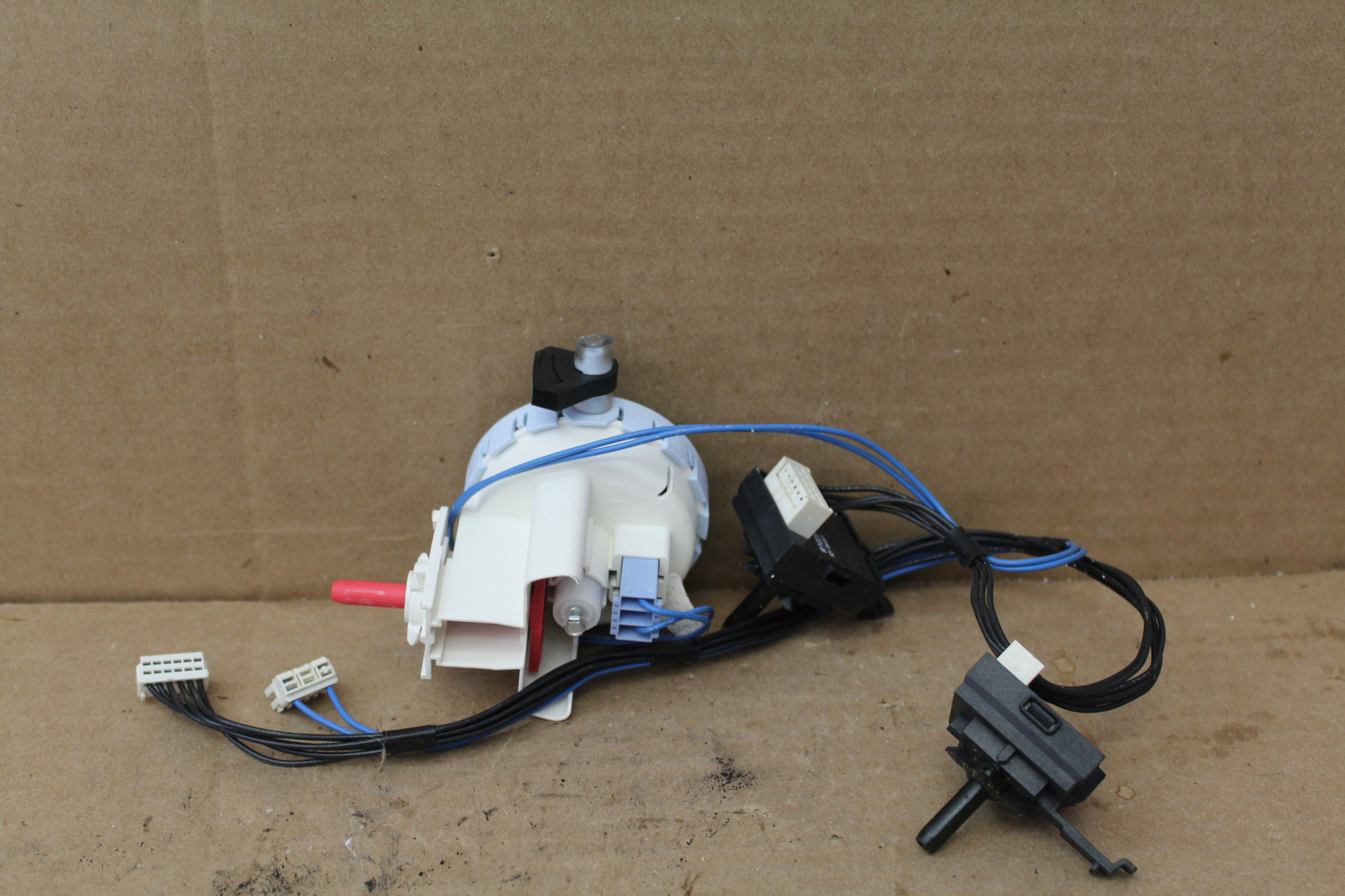 Whirlpool Washer Water Pressure Switch W/Switch Harness Part#W10268911 W10285512 gallery