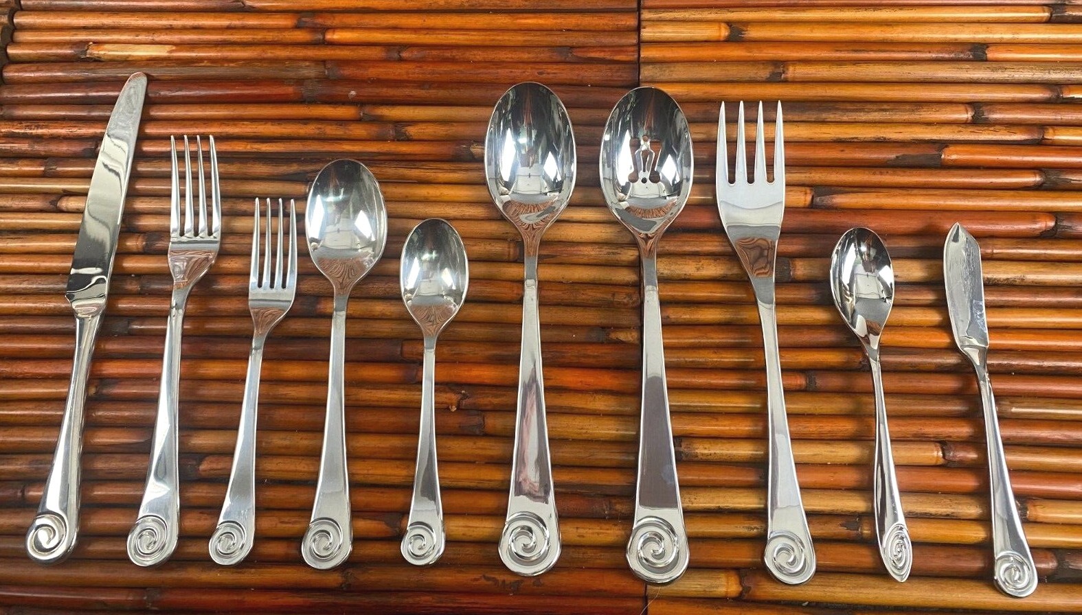 Robert Welch * AMMONITE SATIN Stainless Flatware CHOOSE - CHOICE (109) gallery