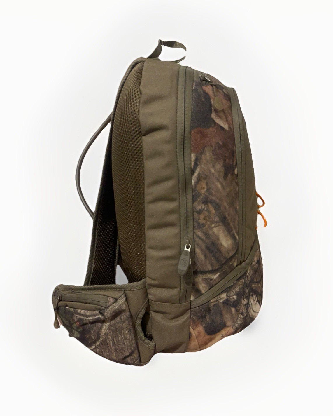 Game Winner Camo Sling Hunting Hydration Pack 5